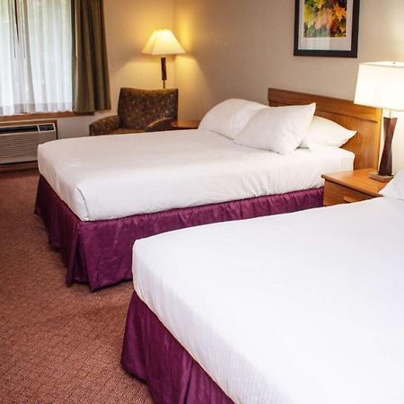 Magnuson Hotel Country Inn Ishpeming Exterior photo