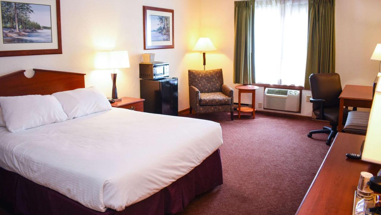 Magnuson Hotel Country Inn Ishpeming Exterior photo
