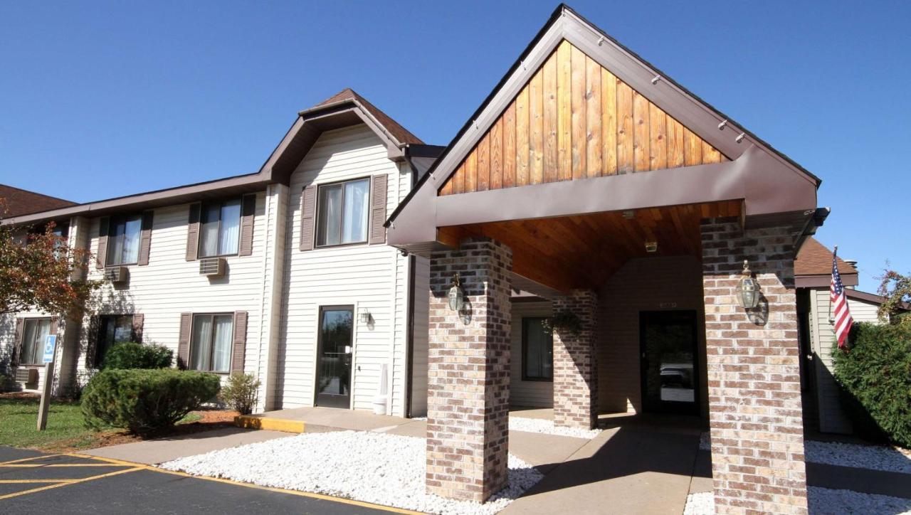 Magnuson Hotel Country Inn Ishpeming Exterior photo